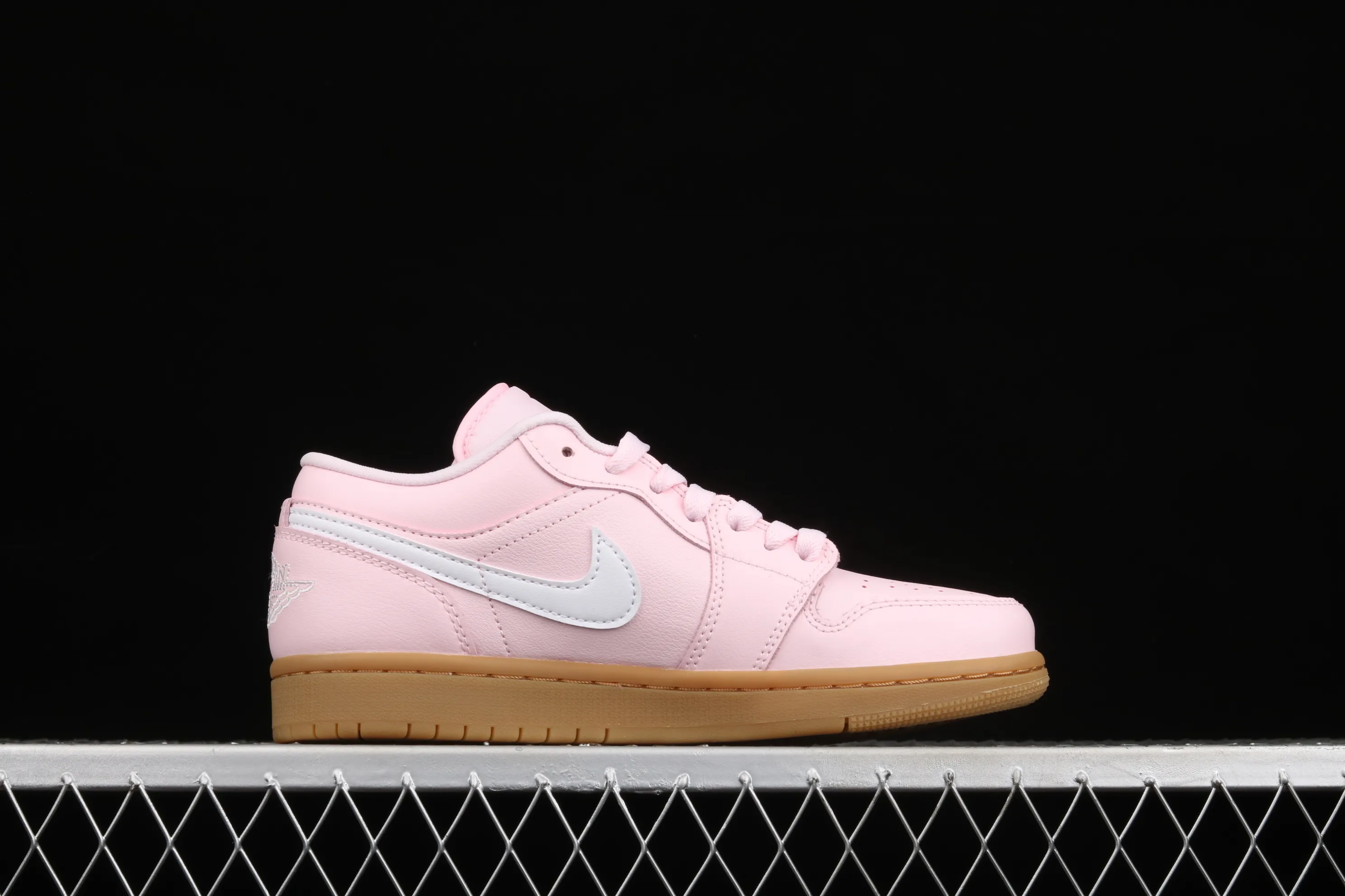 All categories Air Jordan Jordan series basketball shoes Air Jordan 1 Low G version pure original Air Jordan 1 Low AJ1 Joe 1 raw rubber powder low-top basketball shoes DC0774-601